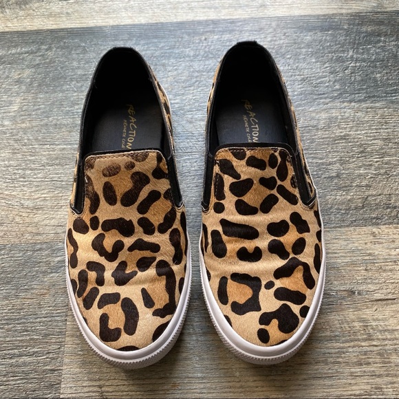 KENNETH COLE Leopard Slip On Shoes - Picture 1 of 9